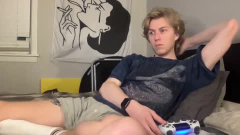 Snapshot of clydeaustin chatting on 12.20.24 Clyde Austin online show from 12.20.24