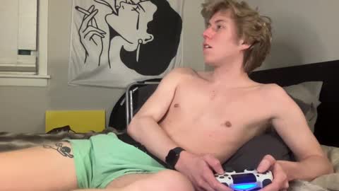 Snapshot of clydeaustin chatting on 12.23.24 Clyde Austin online show from 12.23.24