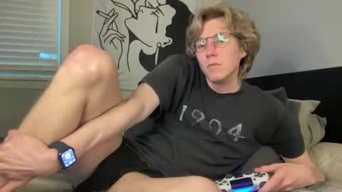 Snapshot of clydeaustin chatting on 01.27.25 Clyde Austin online show from 01.27.25