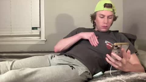 Snapshot of clydeaustin chatting on 11.09.25 Clyde Austin online show from 11.09.25