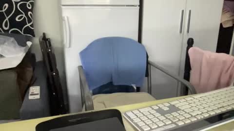 Coach Karl Porn Star Tip me all the way to my next trip online show from 10.21.25