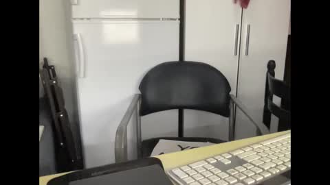 Coach Karl Porn Star Tip me all the way to my next trip online show from 11.21.25