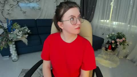 Molly online show from 06.21.26