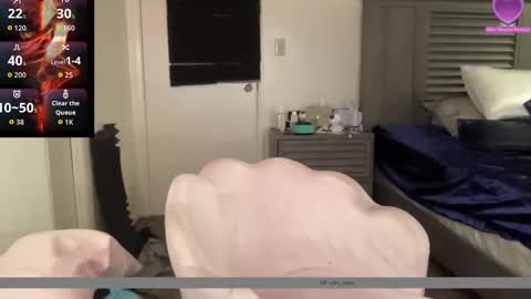 CocaNutt online show from 09.28.25