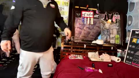 COCK N CREAMZ  WET DREAMZ online show from 01.25.25