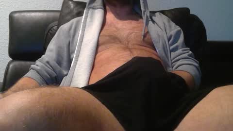 Snapshot of cocka_billy chatting on 12.04.25 cocka_billy online show from 12.04.25