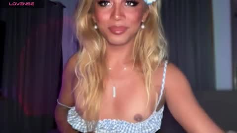 Snapshot of cockprincess_dianna chatting on 11.16.25 PrincessDianna IslandGirl CUMSHOW in PVT and PASSWORDSHOW online show from 11.16.25