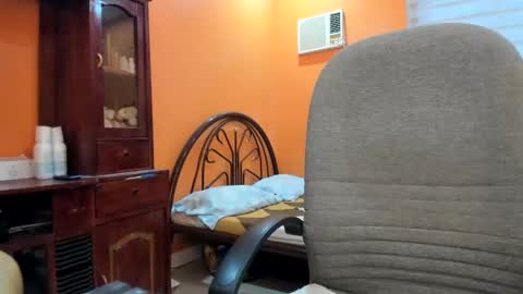 Snapshot of cocktits69 chatting on 02.27.25 titanis online show from 02.27.25