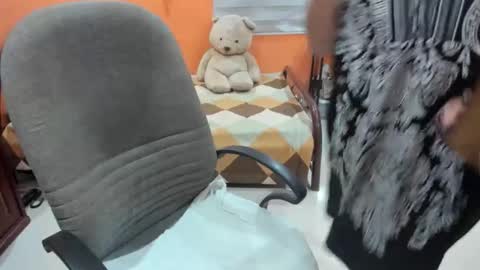 Snapshot of cocktits69 chatting on 09.23.25 titanis online show from 09.23.25