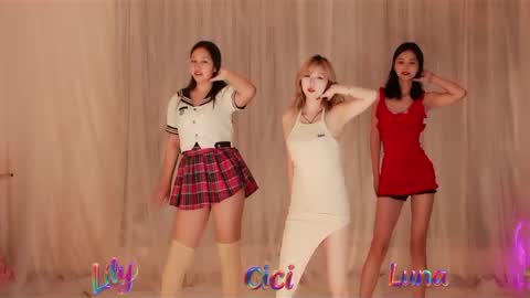 Snapshot of coco2002924 chatting on 12.15.25 coco2002924 online show from 12.15.25