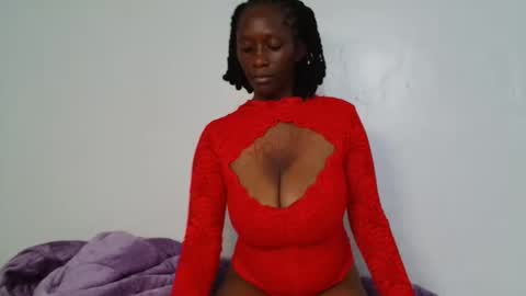 Snapshot of cocoalush9819 chatting on 11.25.25 cocoalush9819 online show from 11.25.25