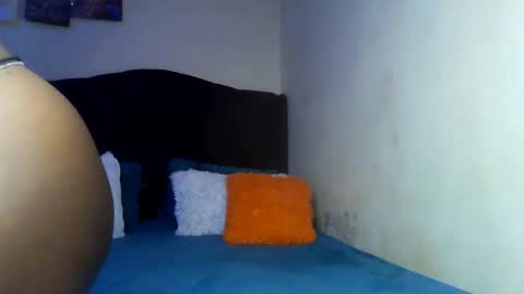 Snapshot of cocolatti1 chatting on 10.15.25 coco online show from 10.15.25