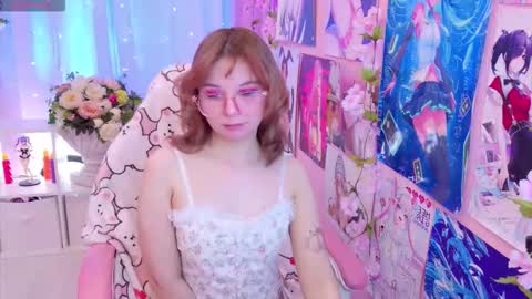 Snapshot of coconut_mia chatting on 01.16.26 Mia online show from 01.16.26