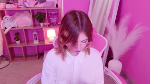 Mia online show from 06.28.26