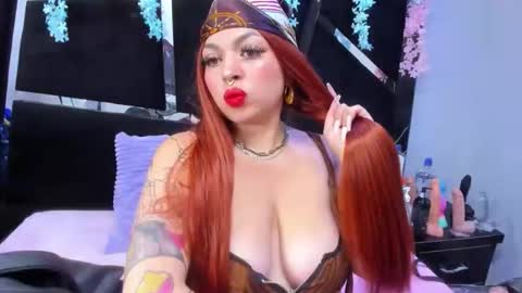 Snapshot of cocoo_nuth chatting on 11.29.25 Cocoo online show from 11.29.25