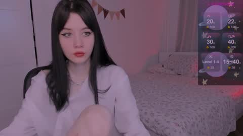 Snapshot of coddleweeper chatting on 03.07.25 Hello guys my name is Coddle online show from 03.07.25