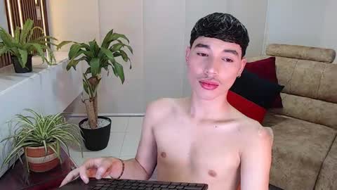 Snapshot of coddy_doll chatting on 09.19.25 Coddy online show from 09.19.25