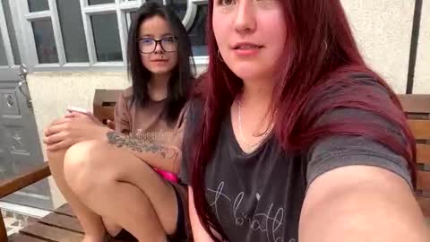 Snapshot of coffee_and_bread chatting on 04.02.26 Mai y Lua online show from 04.02.26