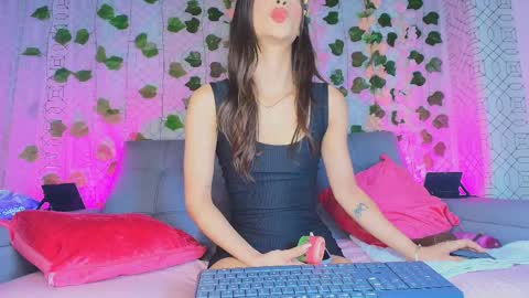 colett online show from 09.30.25