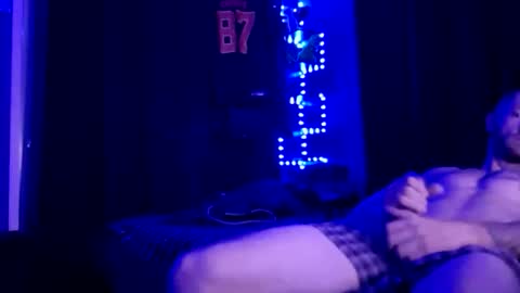 Snapshot of colevan2390 chatting on 11.21.25 colevan2390 online show from 11.21.25