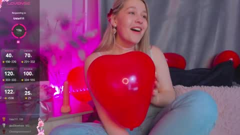 Snapshot of colleen_blake chatting on 02.13.25 Collen Mon Tue Wed Thu Fri GMT 3 0300am - 0900am online show from 02.13.25