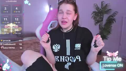 Snapshot of colleen_blake chatting on 11.15.25 Collen Mon Tue Wed Thu Fri GMT 3 0300am - 0900am online show from 11.15.25