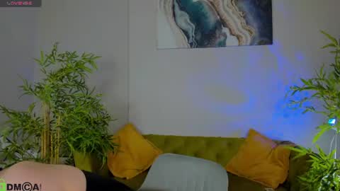 Collen Mon Tue Wed Thu Fri GMT 3 0300am - 0900am  online show from 06.15.26