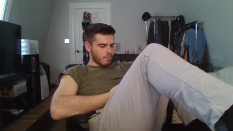 Snapshot of college_dad_bod chatting on 09.17.25 Jay Jacobs online show from 09.17.25