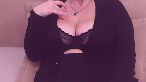 Maddison online show from 02.09.25