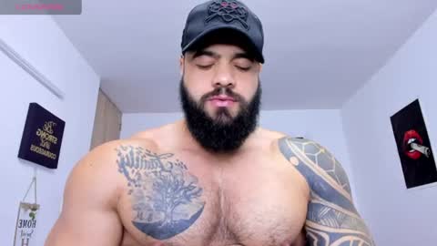 college_muscle_ass online show from 07.20.26