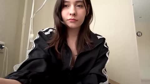 Snapshot of colleneqadir chatting on 12.16.25 Misa 3 online show from 12.16.25