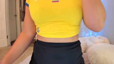    ........ Instagram  Lorysexys online show from 02.15.25