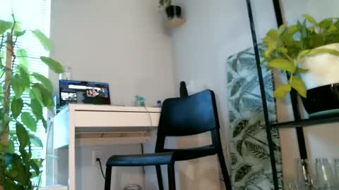 Snapshot of colorfullydark chatting on 02.28.25 Noni online show from 02.28.25