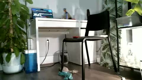 Snapshot of colorfullydark chatting on 03.03.25 Noni online show from 03.03.25