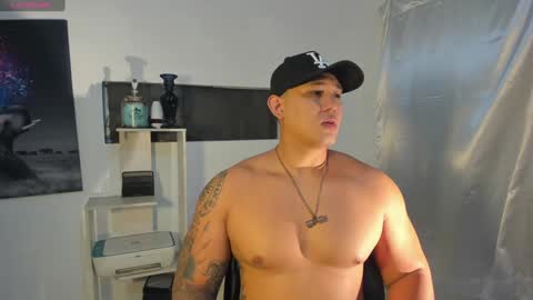 Snapshot of coltonmassif_ chatting on 12.06.24 coltonmassif_ online show from 12.06.24