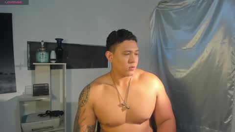 Snapshot of coltonmassif_ chatting on 12.15.24 coltonmassif_ online show from 12.15.24