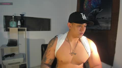 Snapshot of coltonmassif_ chatting on 12.29.24 coltonmassif_ online show from 12.29.24