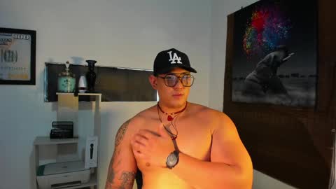 Snapshot of coltonmassif_ chatting on 01.15.25 coltonmassif_ online show from 01.15.25