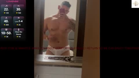 Snapshot of coltonmassif_ chatting on 09.22.25 coltonmassif_ online show from 09.22.25