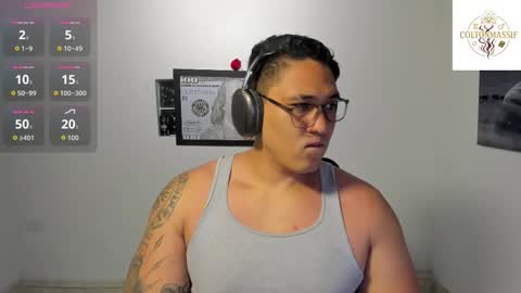 Snapshot of coltonmassif_ chatting on 11.29.25 coltonmassif_ online show from 11.29.25