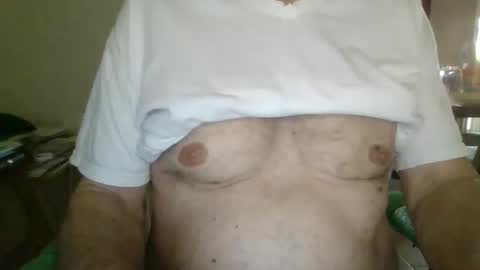 Snapshot of comeonmymouth chatting on 01.12.25 comeonmymouth online show from 01.12.25