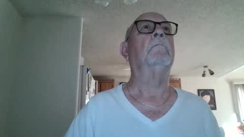 Snapshot of comeonmymouth chatting on 01.12.25 comeonmymouth online show from 01.12.25