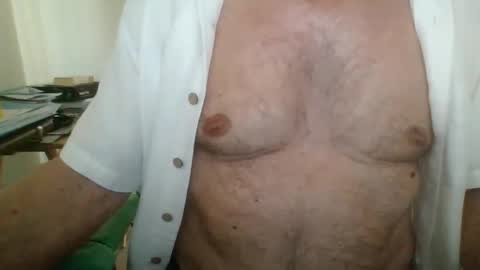 Snapshot of comeonmymouth chatting on 09.27.25 comeonmymouth online show from 09.27.25