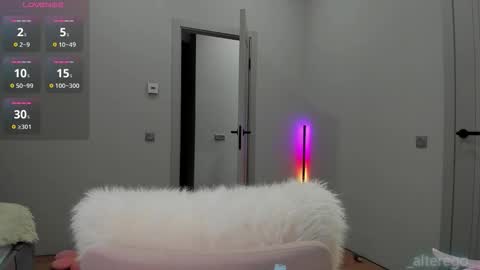 Snapshot of cometoseeme_ chatting on 03.11.26 Alice online show from 03.11.26