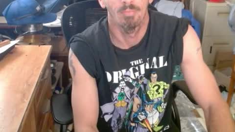 Snapshot of comic_king27 chatting on 02.22.25 Nelson or ComicKing and sometime Peachy143 online show from 02.22.25