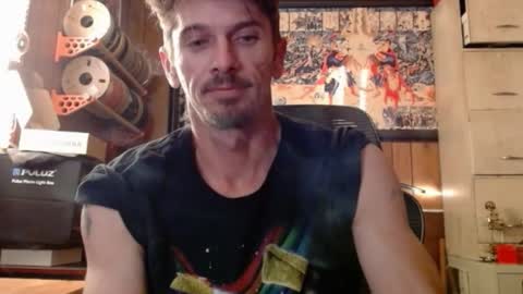 Snapshot of comic_king27 chatting on 03.03.25 Nelson or ComicKing and sometime Peachy143 online show from 03.03.25