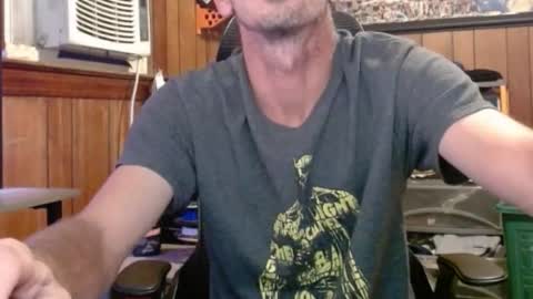 Snapshot of comic_king27 chatting on 10.18.25 Nelson or ComicKing and sometime Peachy143 online show from 10.18.25