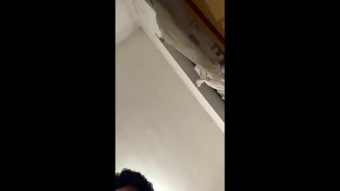 Snapshot of comobailamioso chatting on 03.09.25 comobailamioso online show from 03.09.25