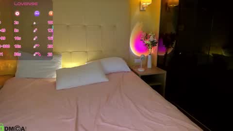 Snapshot of completee_fool chatting on 11.18.25 completee_fool online show from 11.18.25