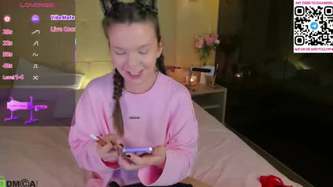 Snapshot of completee_fool chatting on 12.14.25 completee_fool online show from 12.14.25